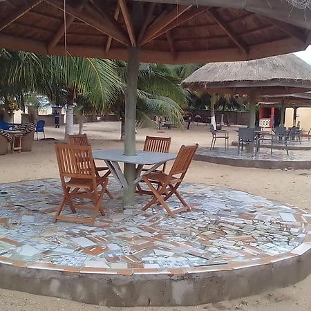 Travellers Beach Hotel Elmina Extérieur photo