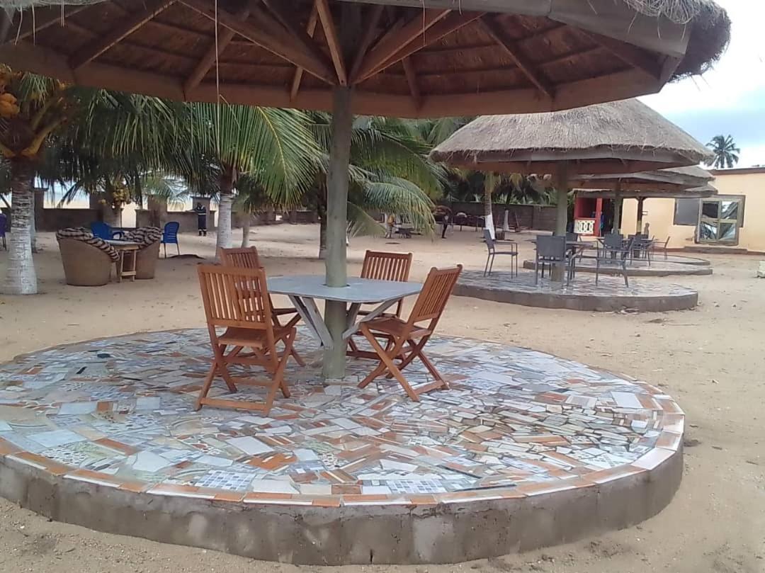 Travellers Beach Hotel Elmina Extérieur photo